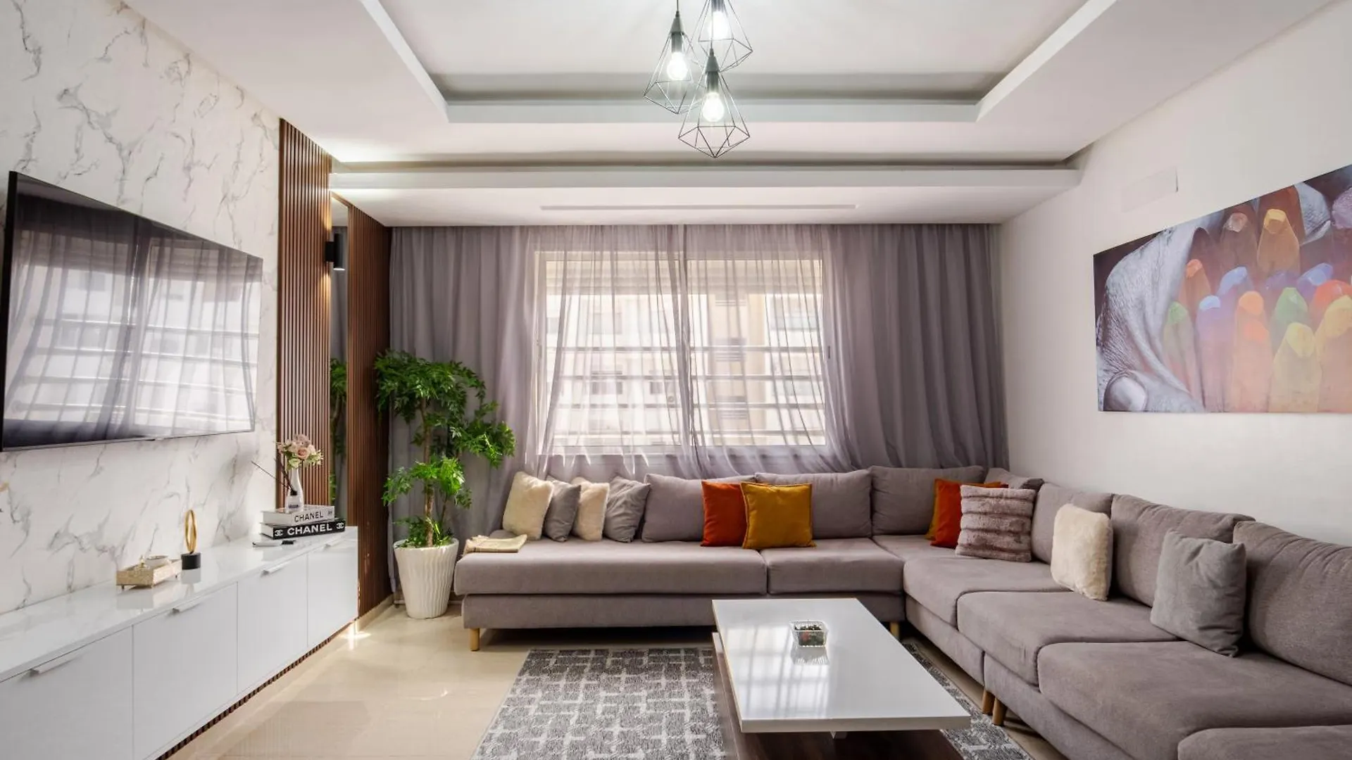 Luxury Two Beds Apartment In アガディール